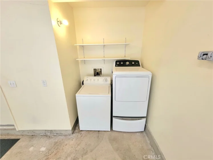 1722 Promenade photo 16