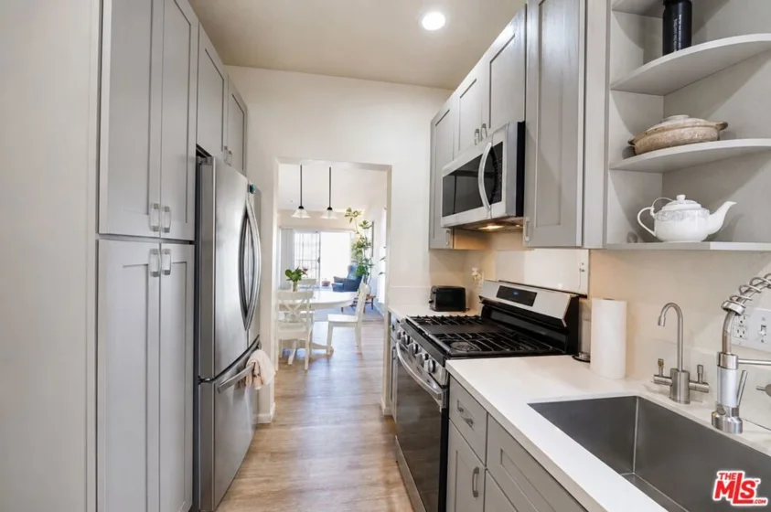 1915 Malcolm Avenue #301 photo 26
