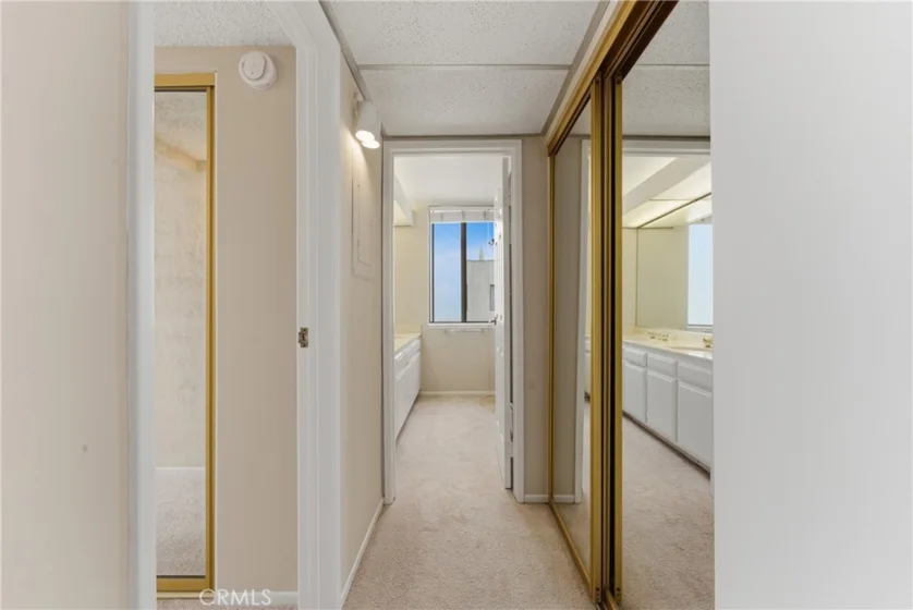 1140 E Ocean photo 33