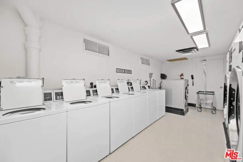 10701 Wilshire Boulevard #503 photo 23
