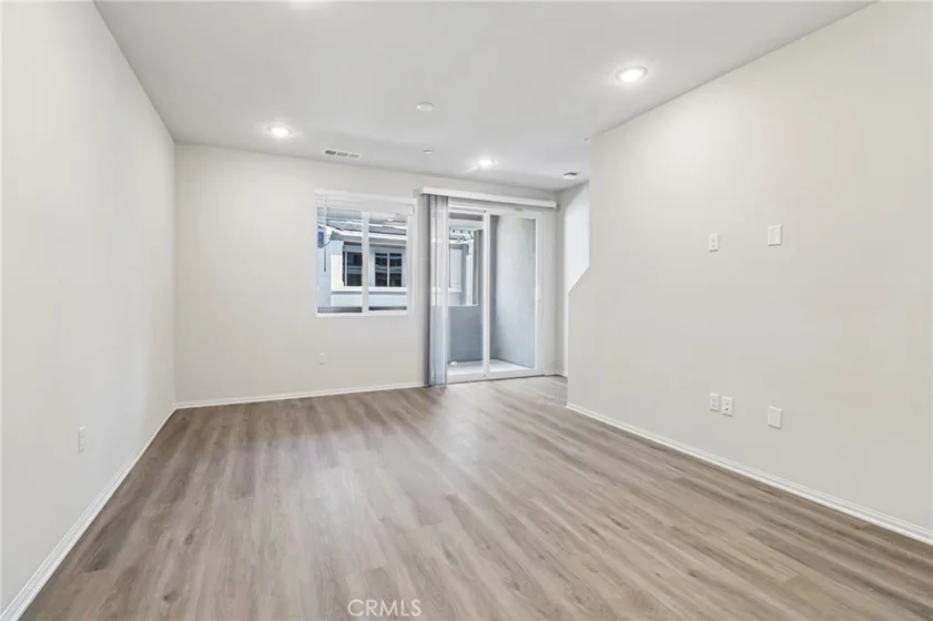 403 Lotus Drive photo 5