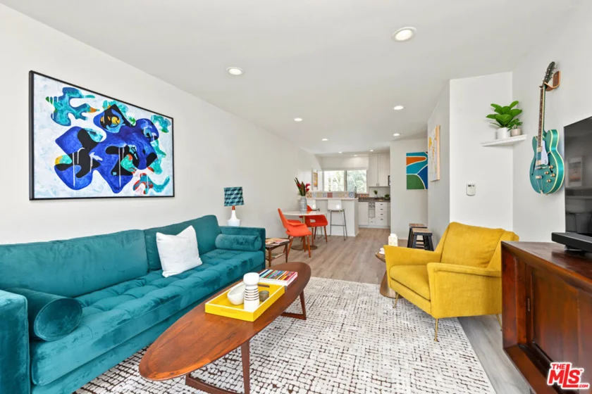 1400 N Hayworth Avenue #6 photo 6