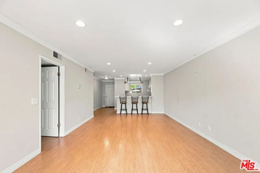 2940 N Verdugo Road #213 photo 9