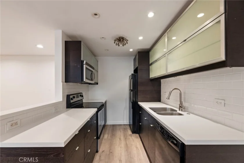 525 N Sycamore Avenue #333 photo 4