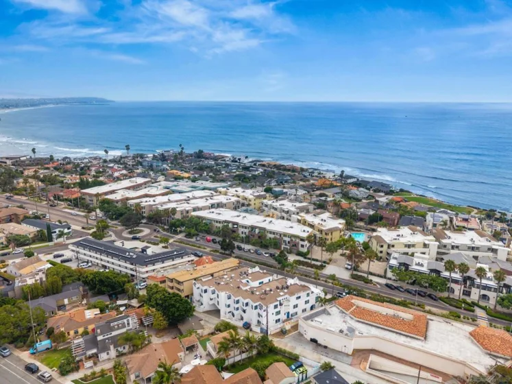 5437 La Jolla Boulevard photo 48