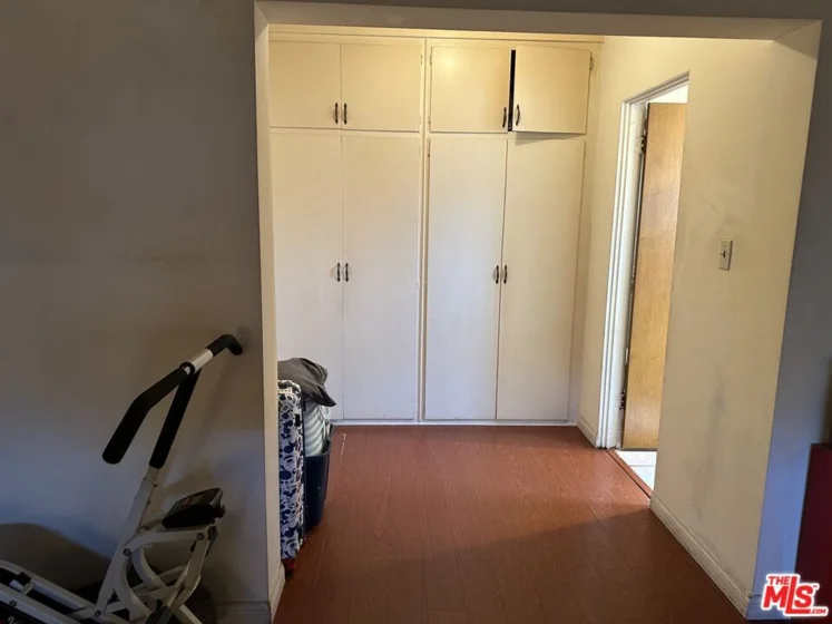 1600 N Hobart Boulevard #16 photo 5