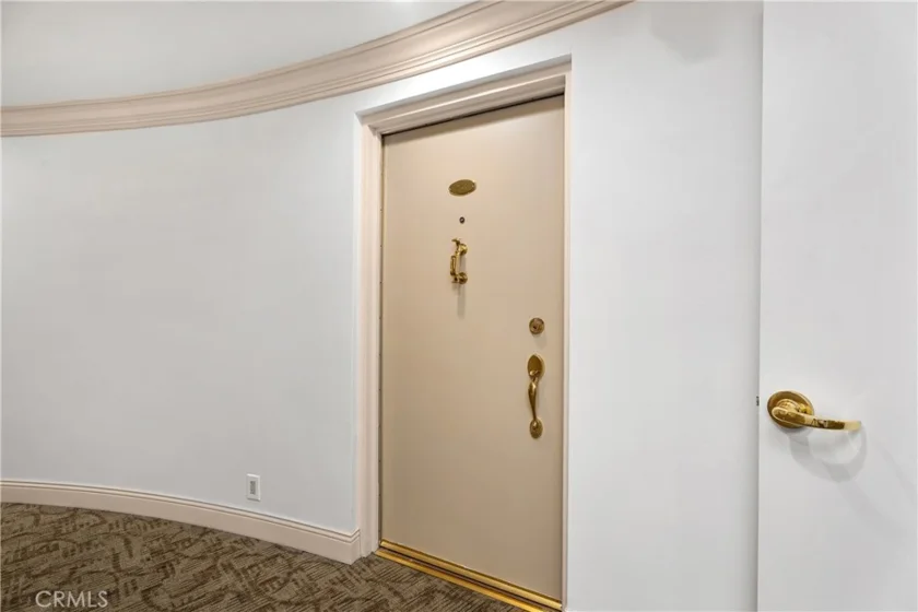 700 E Ocean #2703 photo 33