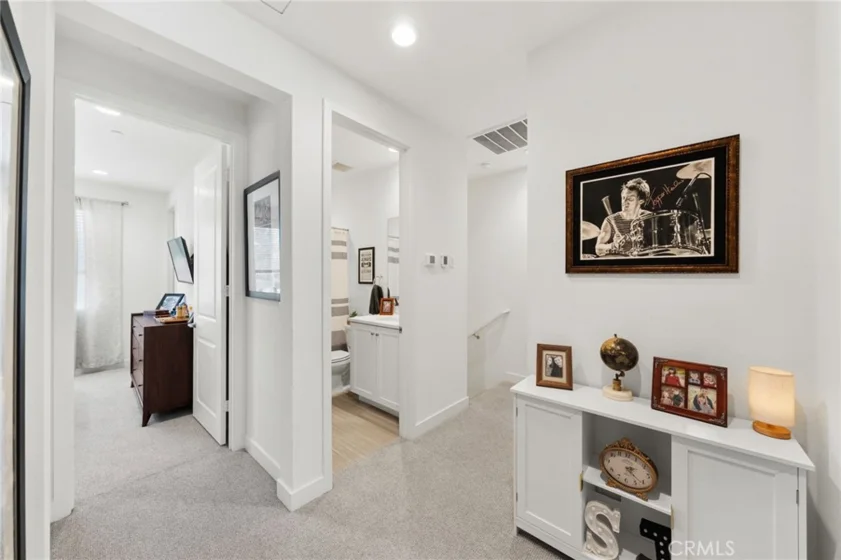 2217 S  Ava Gln photo 16