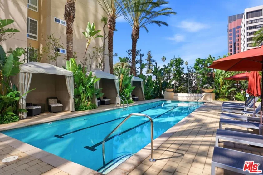 10800 Wilshire Boulevard #403 photo 57