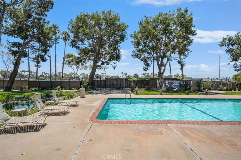 6112 N Marina Pacifica photo 25