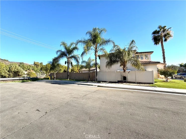 41897 Black Mountain photo 3