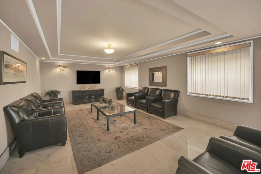 620 S Gramercy Place #135 photo 21