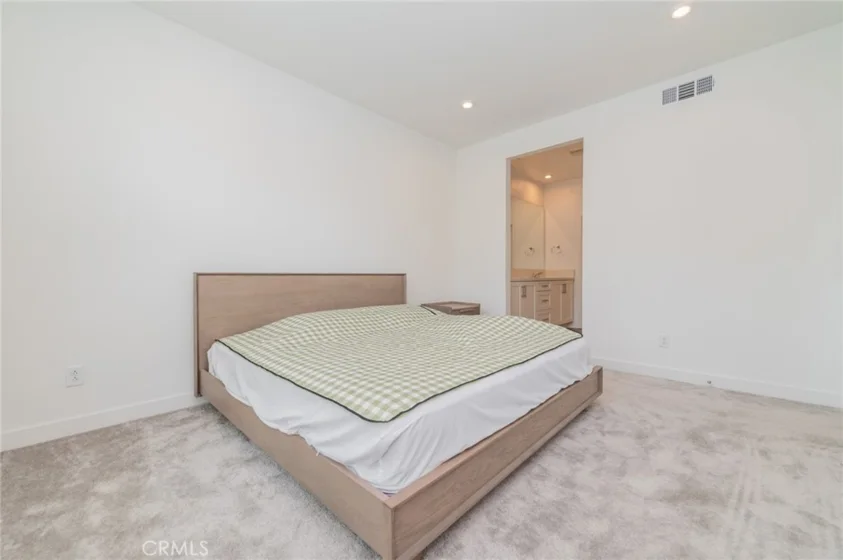 1314 W Bushell Street photo 27
