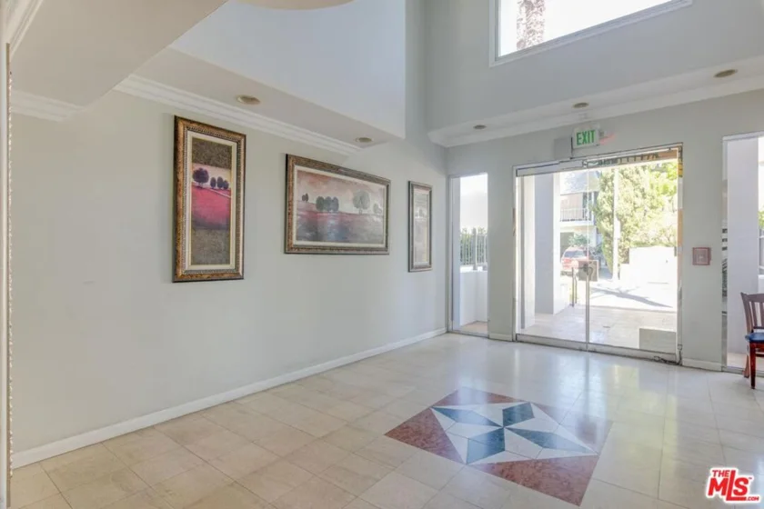 739 Lorraine Boulevard #402 photo 24