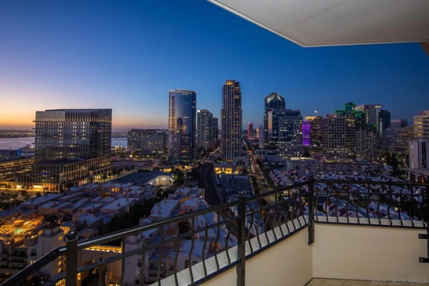 700 W Harbor #2101 photo 18