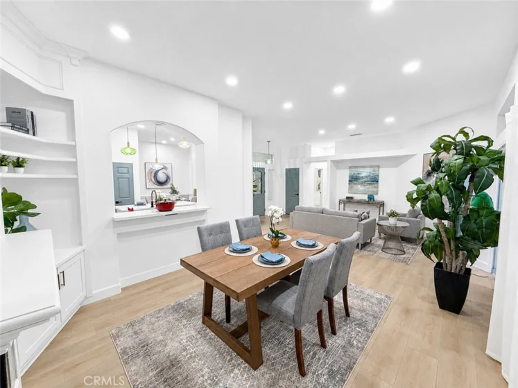 39832 De Vendome Court photo 8
