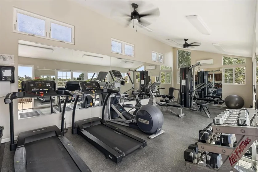 5252 Balboa Arms Drive #280 photo 5
