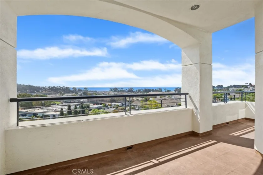 25422 Sea Bluffs #207 photo 1