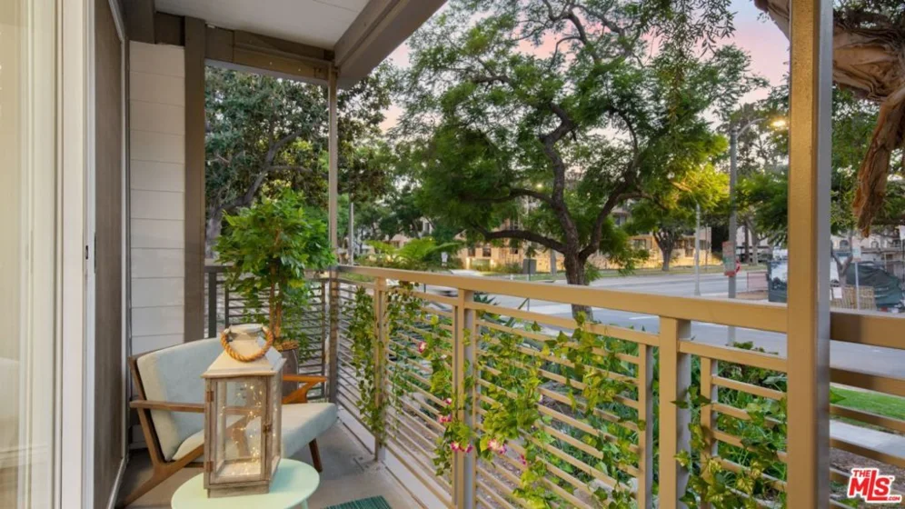 424 N Palm Drive #101 photo 28