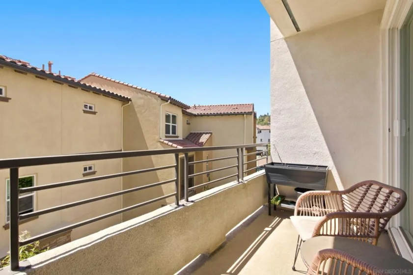 2572 S Escondido Boulevard #808 photo 7