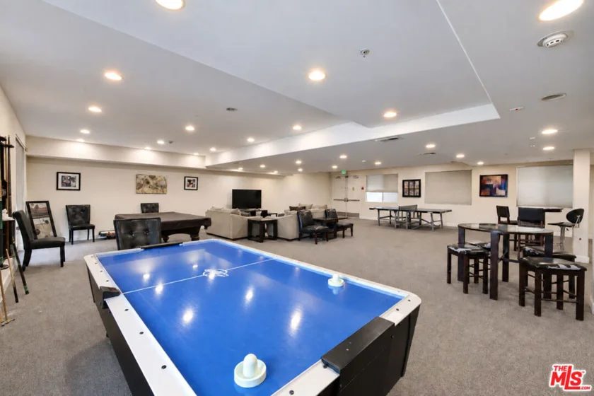14412 Killion Street #205 photo 22