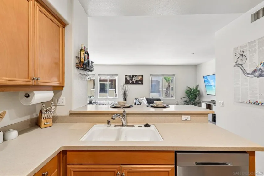 5444 Zeil Place photo 11