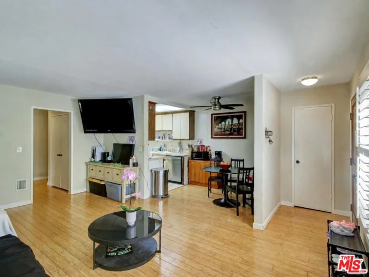 1520 Princeton Street #4 photo 3