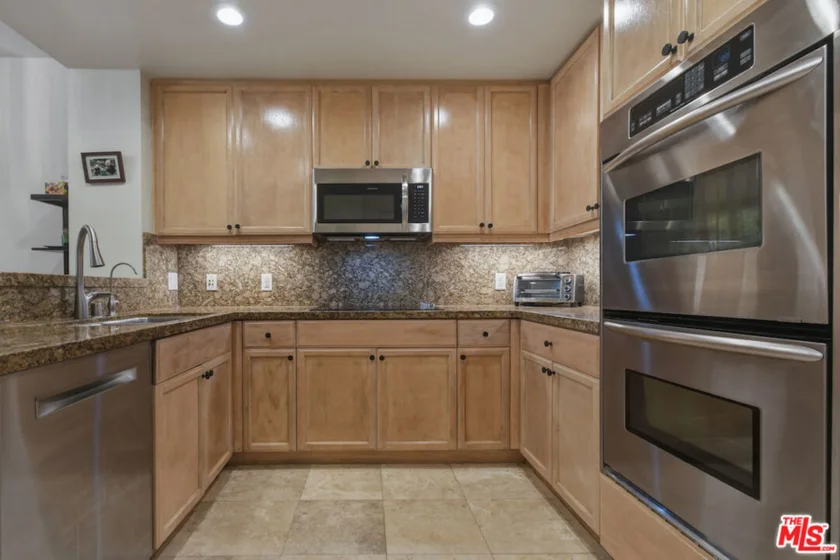 5625 Crescent Parkway #109 photo 14