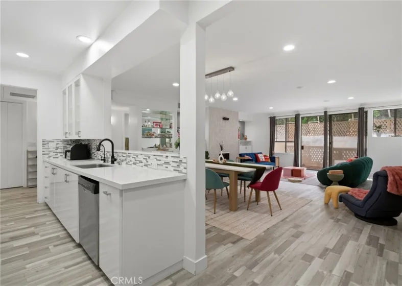 1277 S S Beverly Glen Blvd #107 photo 25