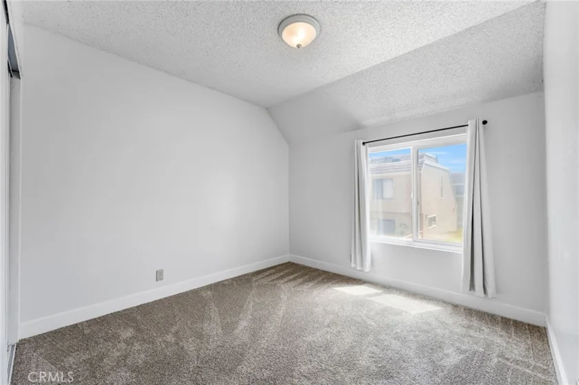 15 Brookfield photo 16