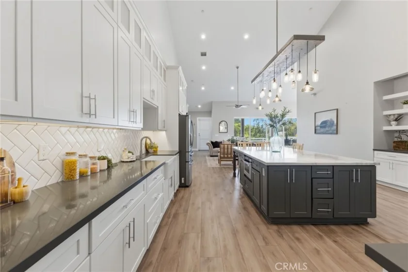 24940 Hayes photo 31
