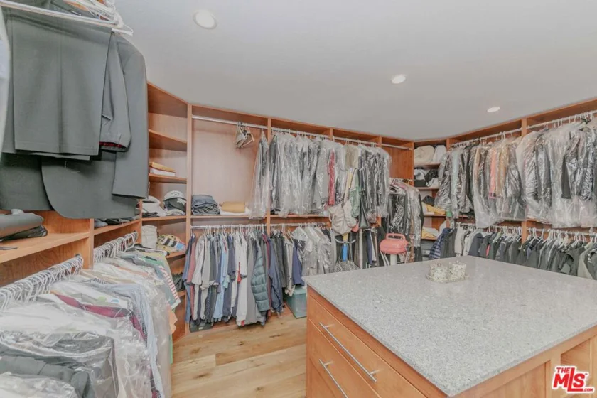 4460 Wilshire Boulevard #705 photo 21