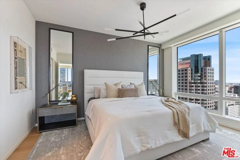 877 Francisco Street #2809 photo 5