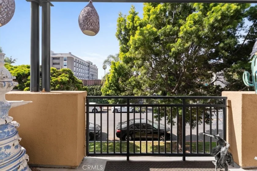 8620 Belford #106 photo 3