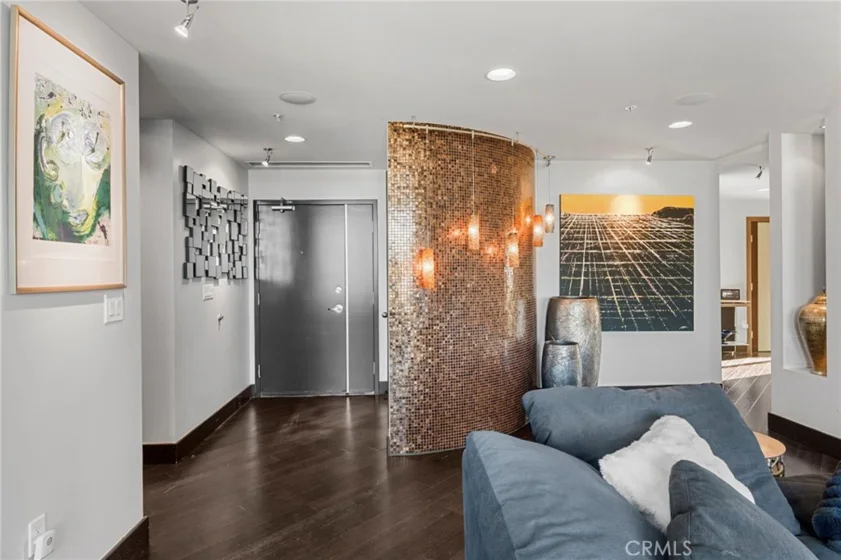 850 Beech #1205 photo 45