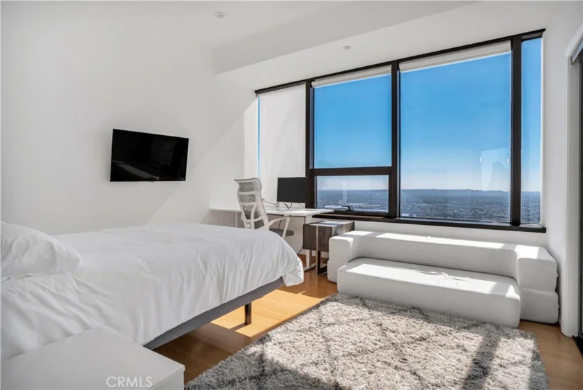 1100 Wilshire Boulevard #3302 photo 9