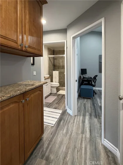 1637 E 5th Street #302 photo 10