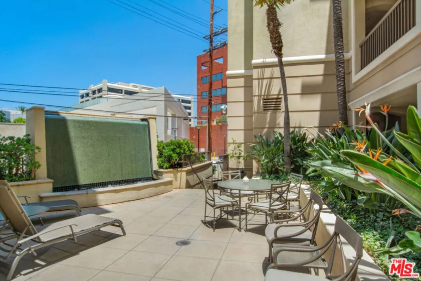 11847 Gorham Avenue #403 photo 44