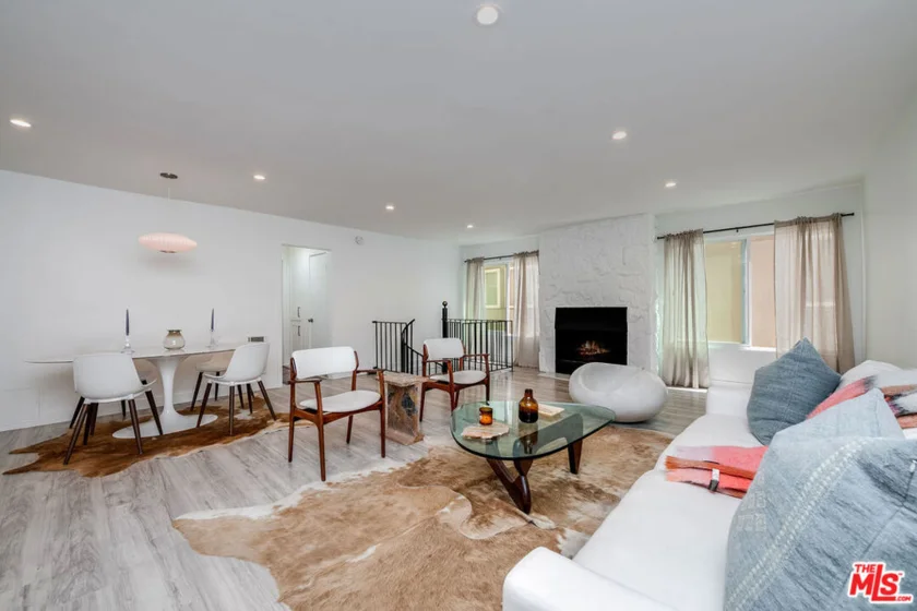 16 Quarterdeck Street #102 photo 3