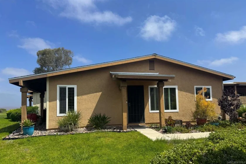 4411 Kittiwake Way photo 2