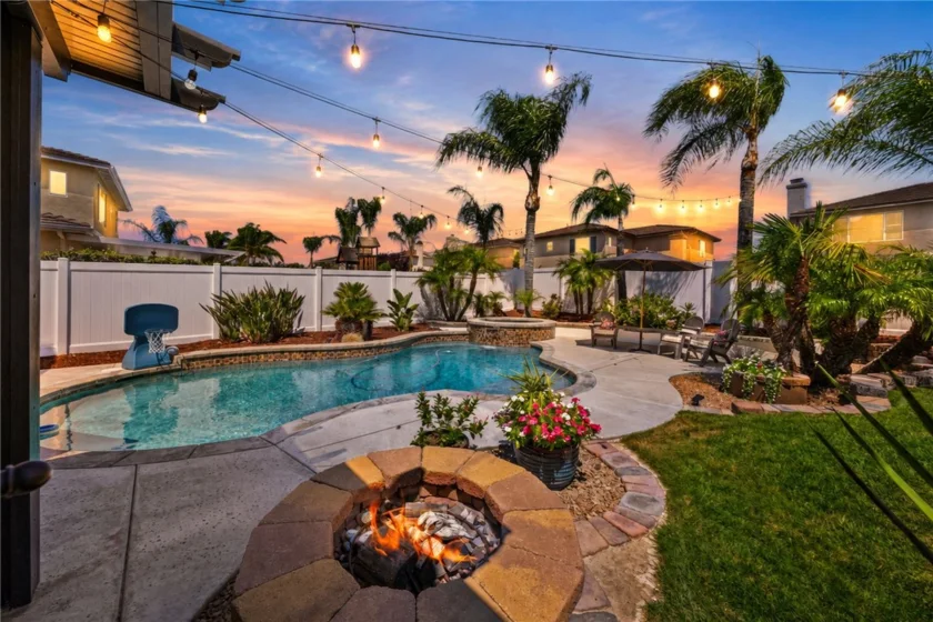 38178 Hazelwood photo 4