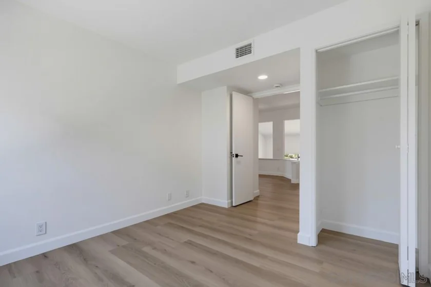 3249 Caminito Eastbluff #31 photo 19