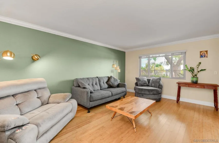 1453 N Broadway #C photo 5