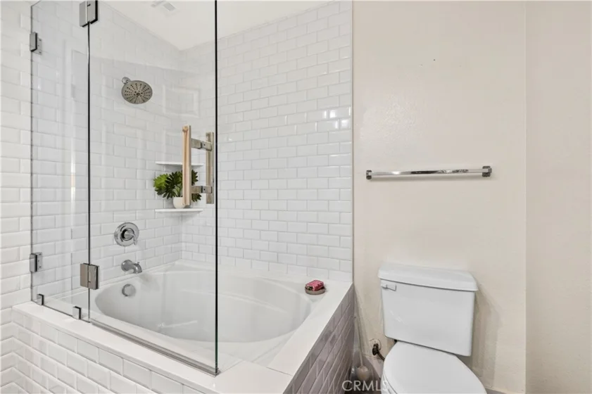 4301 Fulton Avenue #105 photo 24