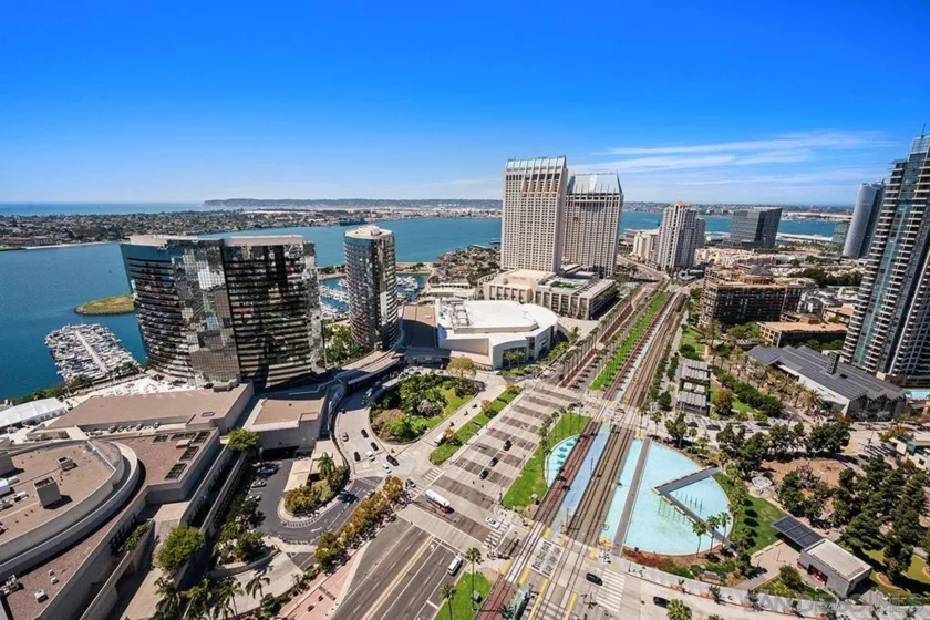 100 Harbor Drive #3504 photo 26
