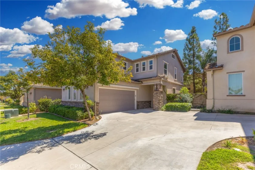 28403 Ravenna photo 3