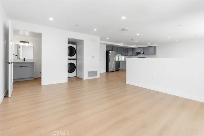 176 N Catalina Avenue #403 photo 8