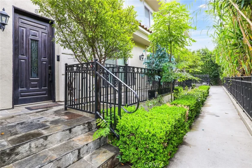 3501 Tilden Avenue #8 photo 35
