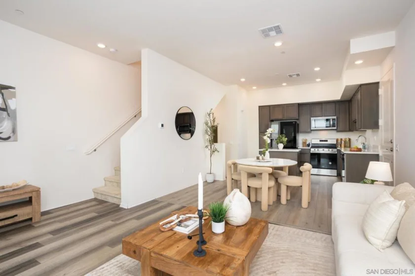 2024 Luzon Lane #5 photo 4