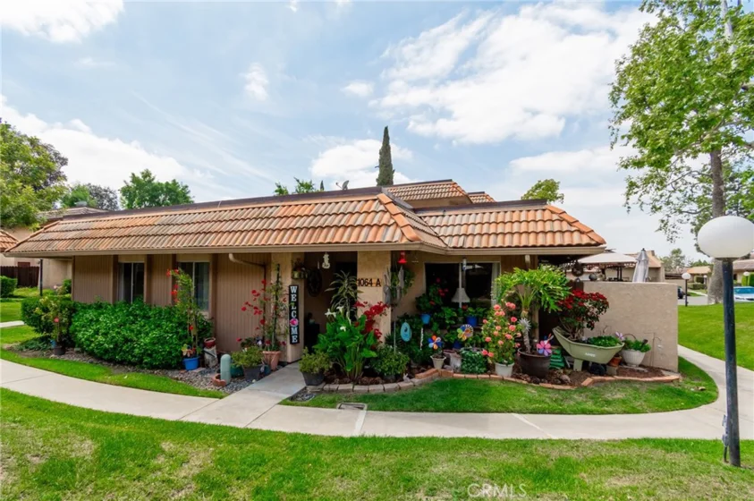 1064 Las Lomas Drive #A photo 1